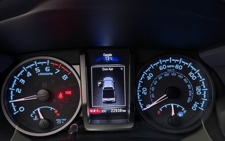 Toyota Tacoma III, 2022 год, 5 800 000 рублей, 12 фотография