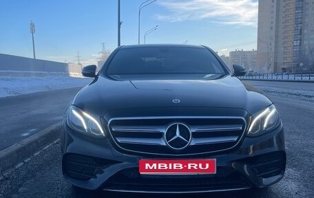 Mercedes-Benz E-Класс, 2020 год, 4 100 000 рублей, 1 фотография