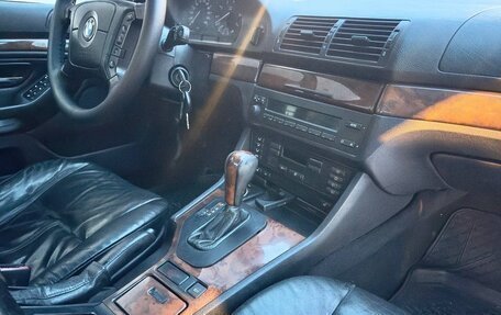 BMW 5 серия, 2001 год, 550 000 рублей, 19 фотография