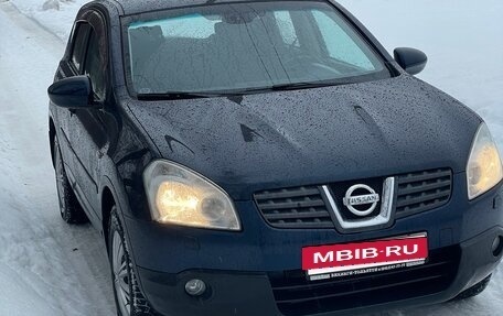 Nissan Qashqai, 2007 год, 690 000 рублей, 2 фотография