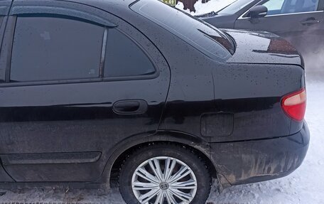 Nissan Almera, 2005 год, 305 000 рублей, 2 фотография