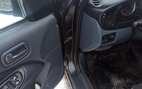 Nissan Almera, 2005 год, 305 000 рублей, 21 фотография