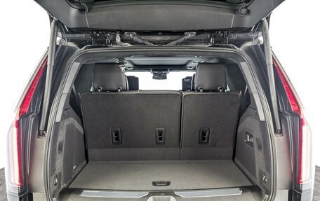 Cadillac Escalade V, 2023 год, 17 700 000 рублей, 8 фотография