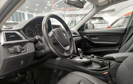 BMW 3 серия, 2017 год, 1 835 000 рублей, 16 фотография