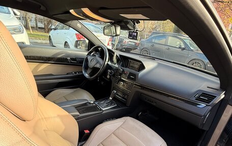 Mercedes-Benz E-Класс, 2010 год, 1 300 000 рублей, 8 фотография