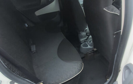 Peugeot 107 I рестайлинг, 2010 год, 470 000 рублей, 11 фотография