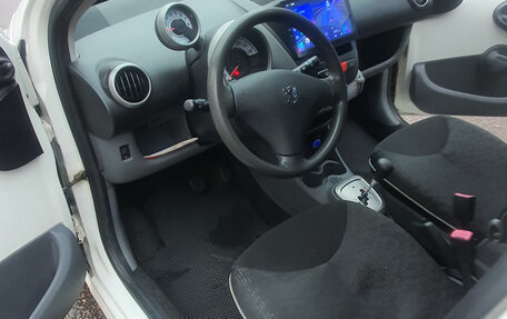 Peugeot 107 I рестайлинг, 2010 год, 470 000 рублей, 7 фотография