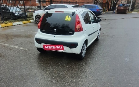 Peugeot 107 I рестайлинг, 2010 год, 470 000 рублей, 5 фотография