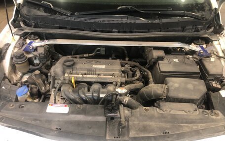 Hyundai Solaris II рестайлинг, 2016 год, 900 000 рублей, 13 фотография