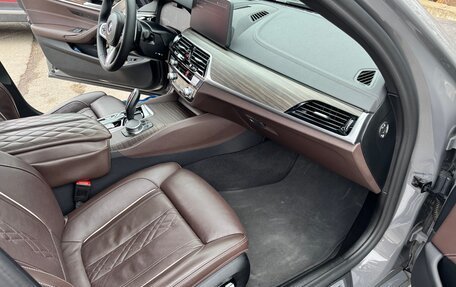 BMW 5 серия, 2020 год, 5 900 000 рублей, 23 фотография