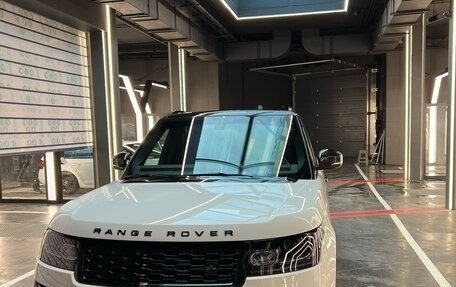 Land Rover Range Rover IV рестайлинг, 2015 год, 6 690 000 рублей, 10 фотография