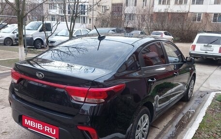 KIA Rio IV, 2018 год, 1 295 000 рублей, 10 фотография