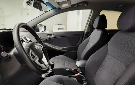 Hyundai Solaris II рестайлинг, 2016 год, 885 000 рублей, 20 фотография