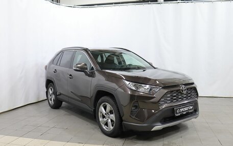 Toyota RAV4, 2020 год, 4 175 000 рублей, 3 фотография