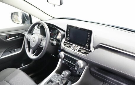 Toyota RAV4, 2020 год, 4 175 000 рублей, 10 фотография