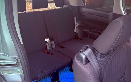 Toyota Noah III, 2015 год, 1 800 000 рублей, 11 фотография