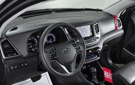 Hyundai Tucson III, 2017 год, 1 799 000 рублей, 12 фотография