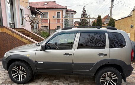 Chevrolet Niva I рестайлинг, 2013 год, 750 000 рублей, 3 фотография