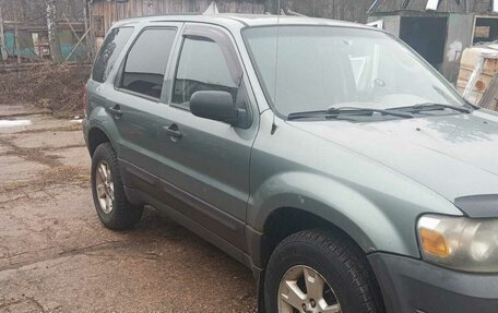 Ford Escape II, 2004 год, 450 000 рублей, 1 фотография