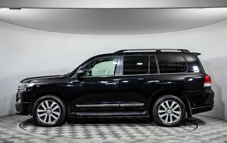 Toyota Land Cruiser 200, 2017 год, 6 779 000 рублей, 8 фотография