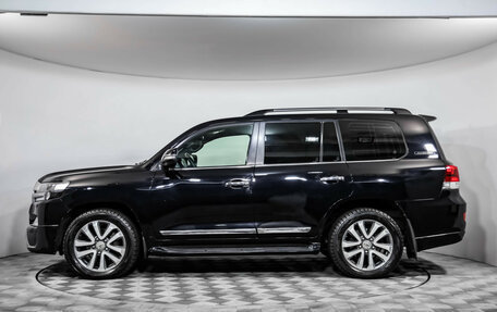 Toyota Land Cruiser 200, 2017 год, 6 779 000 рублей, 4 фотография