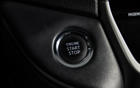 Toyota Land Cruiser 200, 2017 год, 6 779 000 рублей, 23 фотография