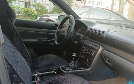 Audi A4, 1996 год, 250 000 рублей, 8 фотография