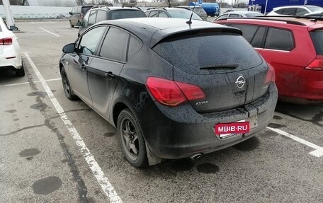 Opel Astra J, 2011 год, 900 000 рублей, 4 фотография