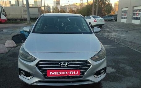 Hyundai Solaris II рестайлинг, 2017 год, 720 000 рублей, 7 фотография