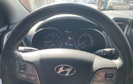 Hyundai Santa Fe III рестайлинг, 2016 год, 2 250 000 рублей, 16 фотография