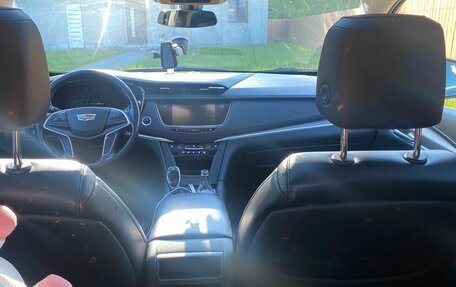 Cadillac XT5 I рестайлинг, 2018 год, 1 500 000 рублей, 2 фотография