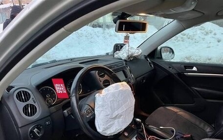 Volkswagen Tiguan I, 2012 год, 750 000 рублей, 2 фотография