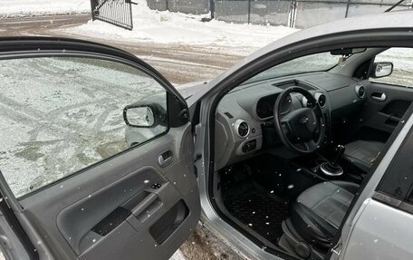 Ford Fusion I, 2003 год, 240 000 рублей, 8 фотография