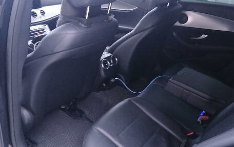 Mercedes-Benz E-Класс, 2019 год, 2 000 000 рублей, 3 фотография