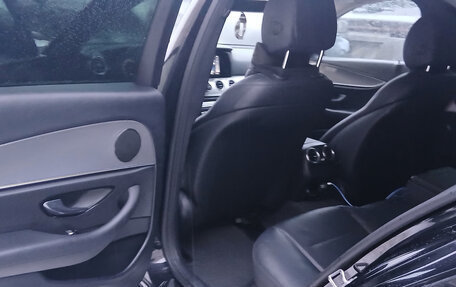 Mercedes-Benz E-Класс, 2019 год, 2 000 000 рублей, 7 фотография