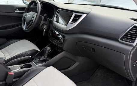 Hyundai Tucson III, 2017 год, 2 430 000 рублей, 21 фотография