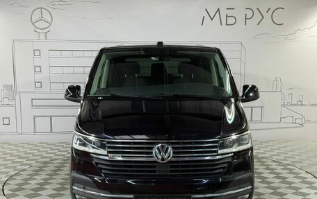 Volkswagen Caravelle T6 рестайлинг, 2021 год, 4 650 000 рублей, 2 фотография