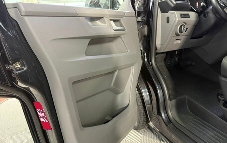 Volkswagen Caravelle T6 рестайлинг, 2021 год, 4 650 000 рублей, 15 фотография