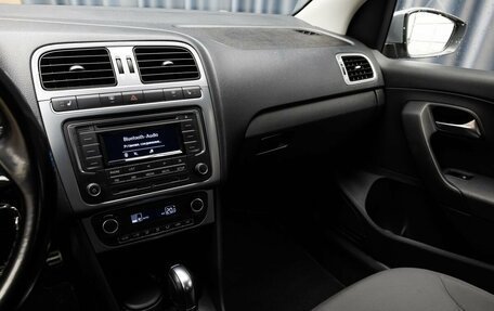 Volkswagen Polo VI (EU Market), 2016 год, 1 349 000 рублей, 13 фотография