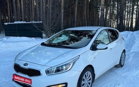 KIA cee'd III, 2016 год, 1 090 000 рублей, 1 фотография
