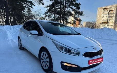KIA cee'd III, 2016 год, 1 090 000 рублей, 3 фотография