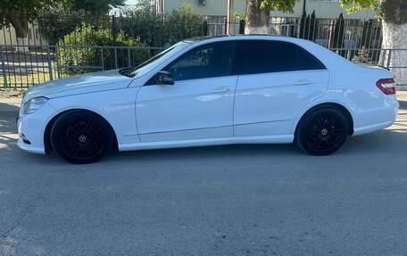 Mercedes-Benz E-Класс, 2012 год, 1 700 000 рублей, 2 фотография