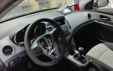 Chevrolet Cruze II, 2012 год, 548 000 рублей, 7 фотография