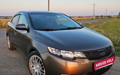 KIA Cerato III, 2010 год, 750 000 рублей, 2 фотография