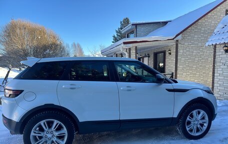 Land Rover Range Rover Evoque I, 2015 год, 2 000 000 рублей, 3 фотография