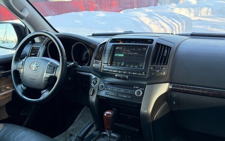 Toyota Land Cruiser 200, 2009 год, 2 490 000 рублей, 13 фотография