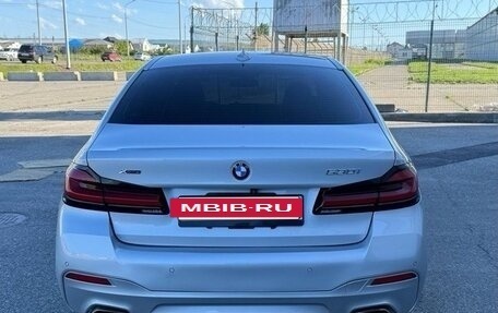 BMW 5 серия, 2019 год, 4 200 000 рублей, 14 фотография