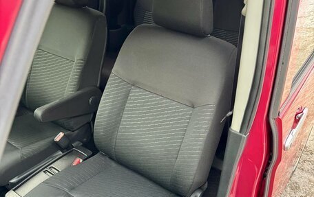 Toyota Roomy I, 2017 год, 999 000 рублей, 19 фотография