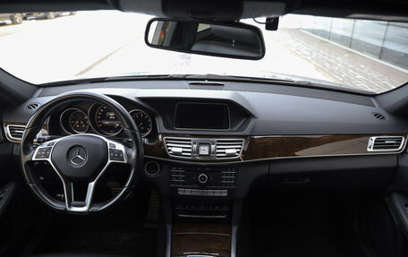 Mercedes-Benz E-Класс, 2015 год, 2 099 000 рублей, 10 фотография