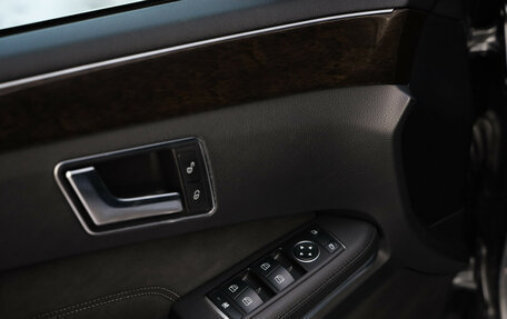 Mercedes-Benz E-Класс, 2015 год, 2 099 000 рублей, 21 фотография